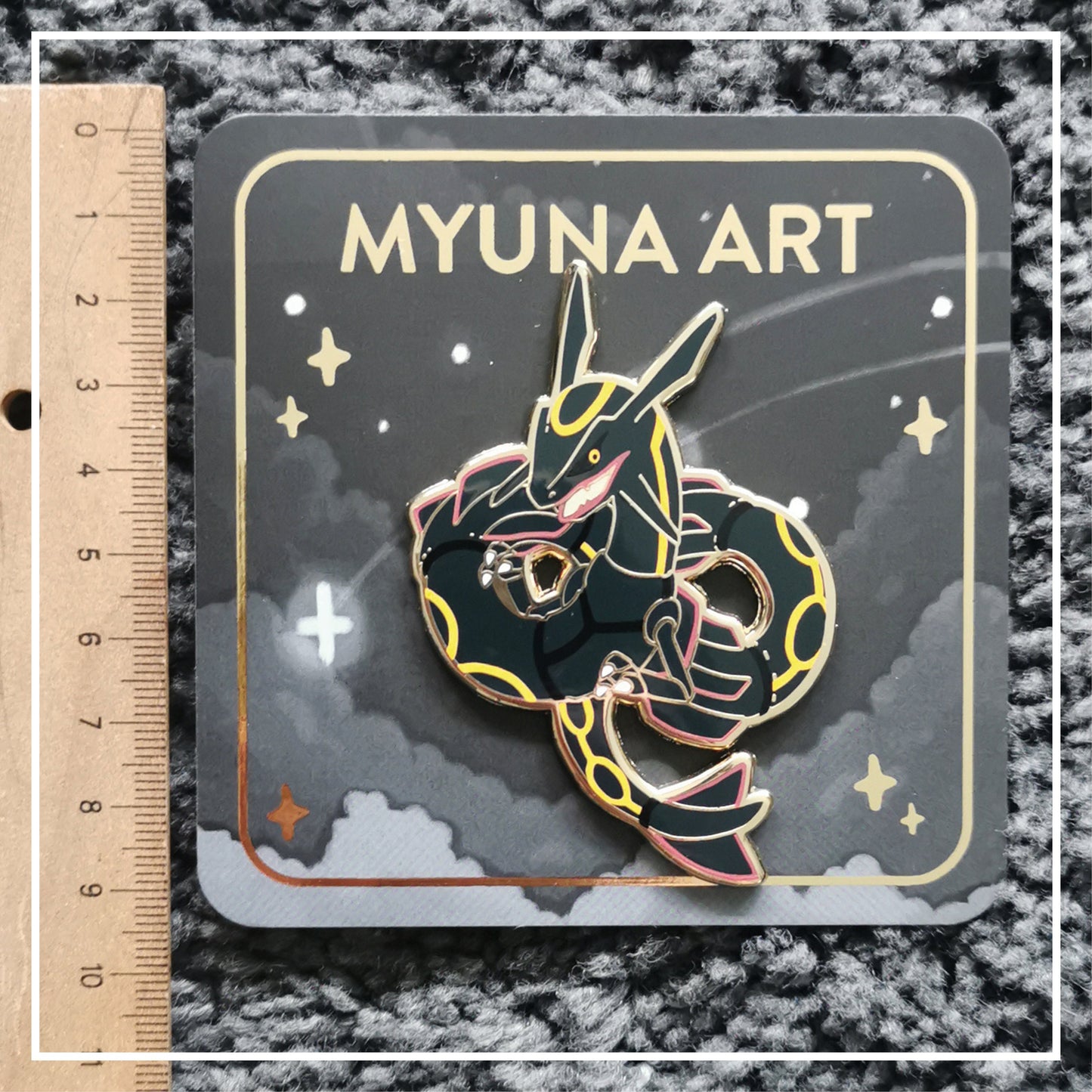 Myuna's XXL Shiny Rayquaza Pin – Big Fanart Sky Dragon Legendary Hard Enamel Pin with 4 pinback posts